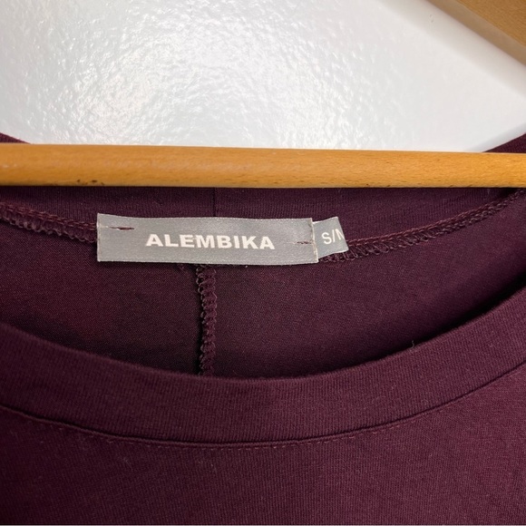 ALEMBIKA Urban Options Top in Burgundy - Picture 2 of 4